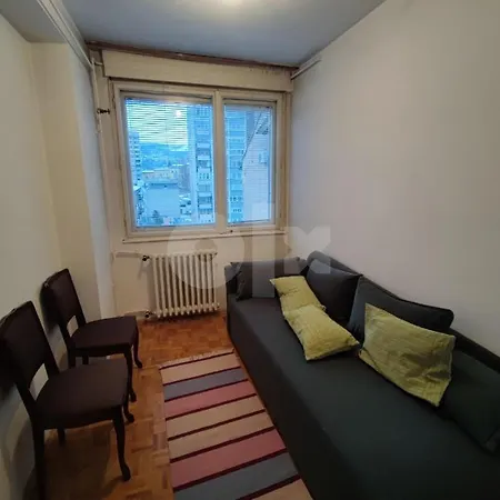 Skyline Apartman *
